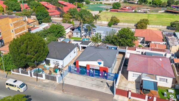 235  m² Office Space