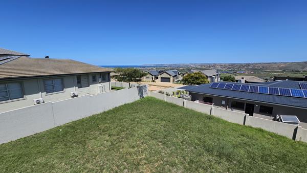 669 m² Land