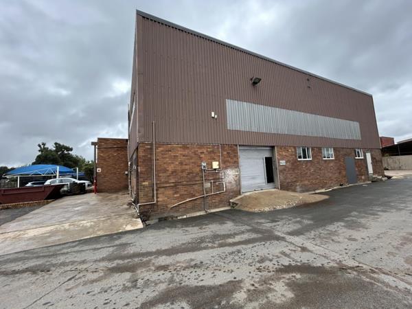 371  m² Industrial space