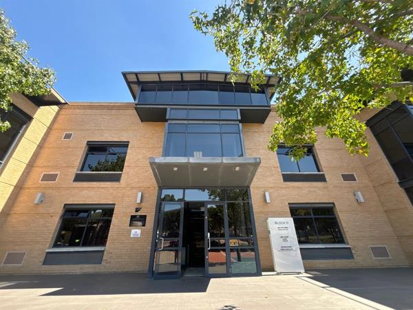 1 014  m² Commercial space