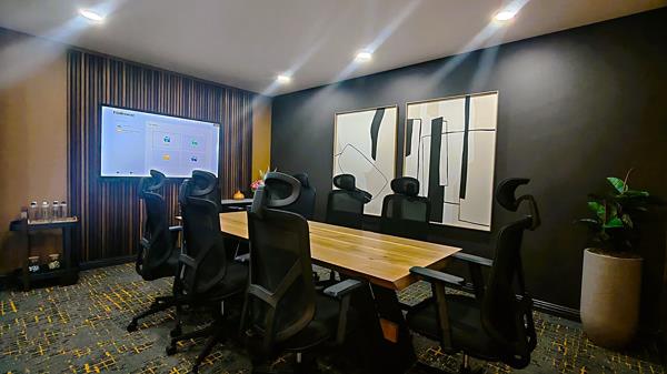 14  m² Commercial space