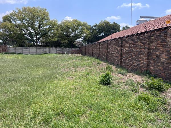 1 263 m² Land
