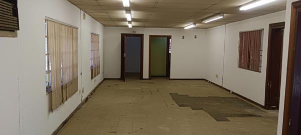 600  m² Commercial space