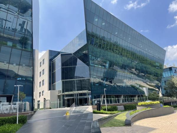 139 m² Commercial space