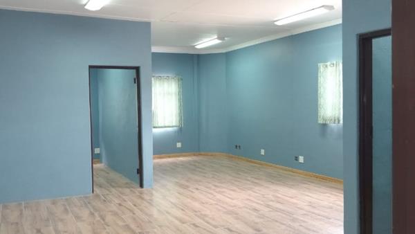 50  m² Commercial space