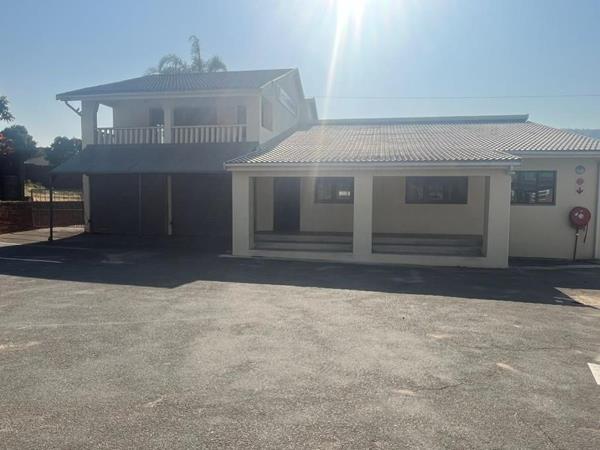 400  m² Commercial space