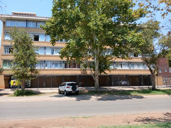 2 040  m² Commercial space