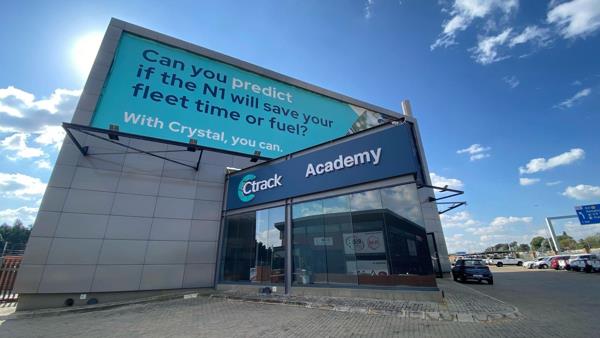 667 m² Industrial space