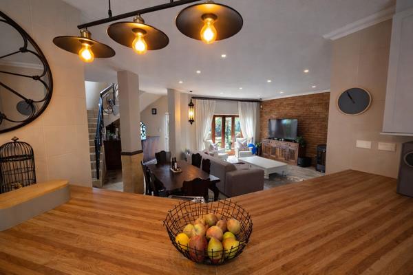 8 Bedroom House