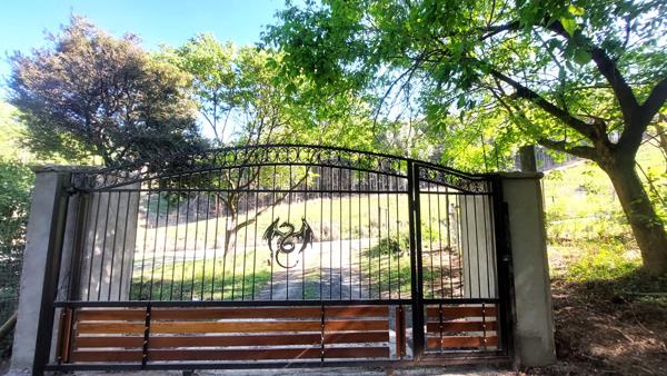 9 643 ha Smallholding