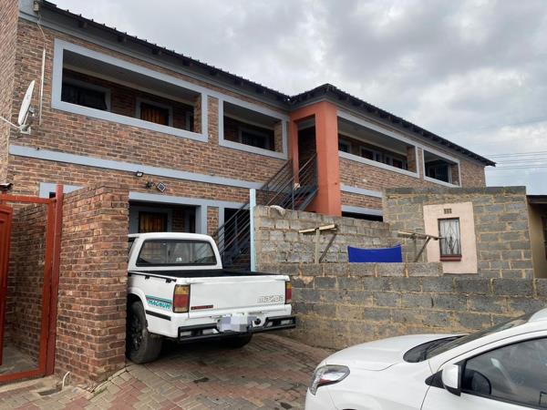 10 Bedroom House