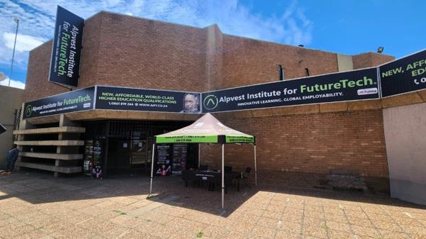 1 428  m² Commercial space