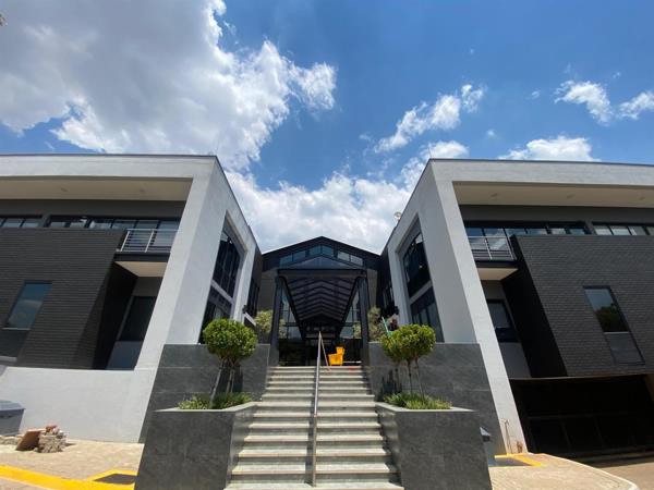 284  m² Office Space