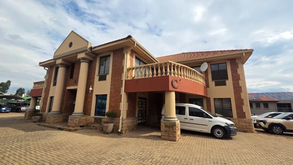 160  m² Commercial space