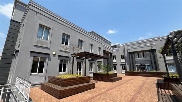 310 m² Office Space