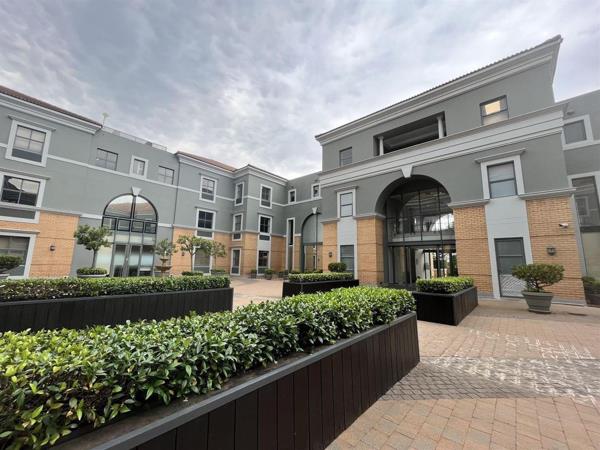 340 m² Office Space