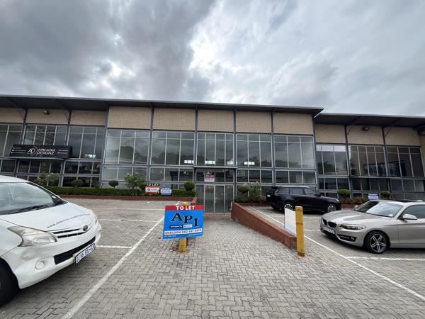 483 m² Retail Space