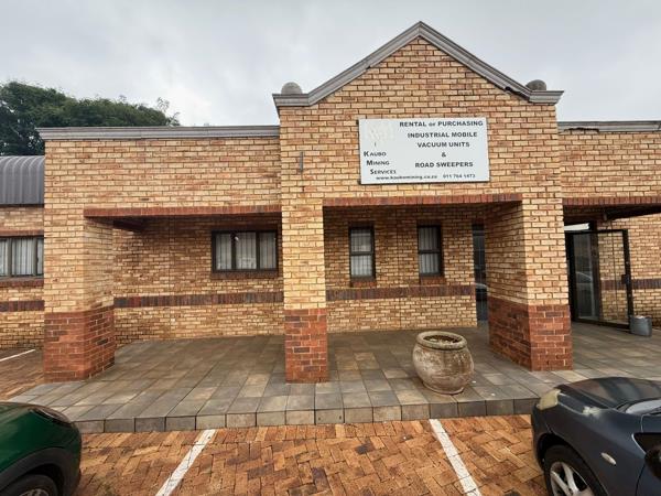 307  m² Commercial space