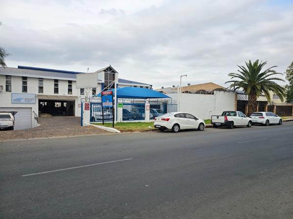 2 900  m² Industrial space