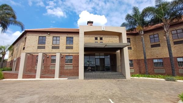 300 m² Commercial space