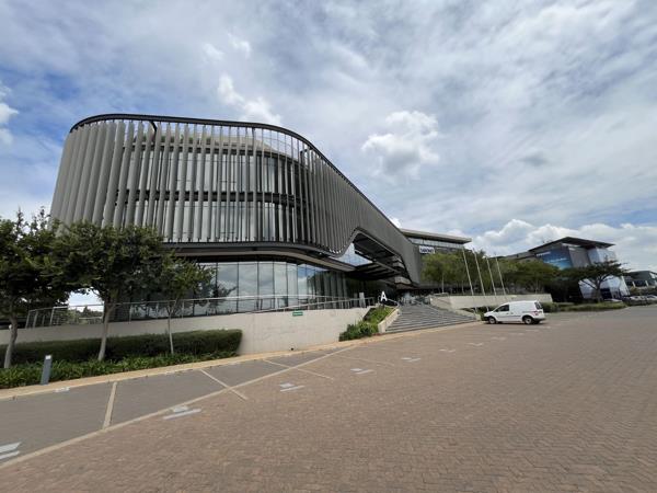 1 524  m² Commercial space