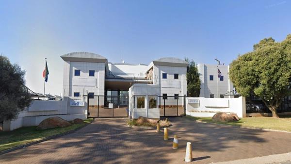 2 000  m² Office Space