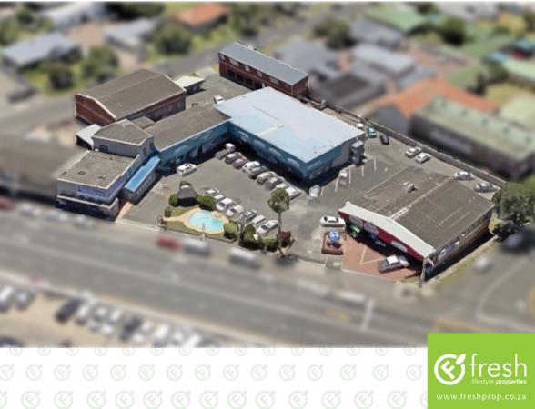 2 047  m² Retail Space