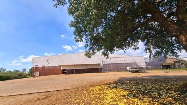 3 153  m² Commercial space