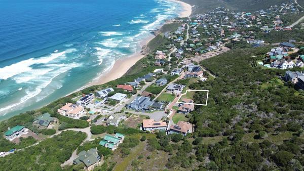 913 m² Land