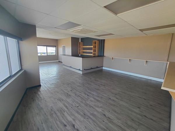 316  m² Commercial space