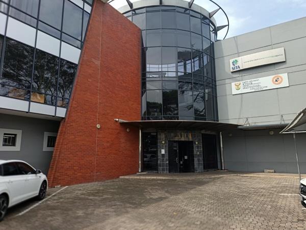 789 m² Commercial space