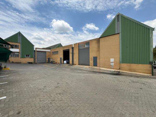 694  m² Industrial space