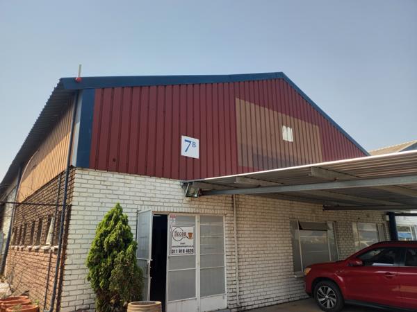 390  m² Industrial space