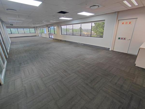 1 960  m² Commercial space