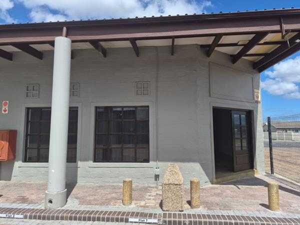 144  m² Retail Space