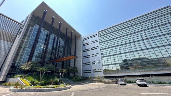 5 871 m² Office Space