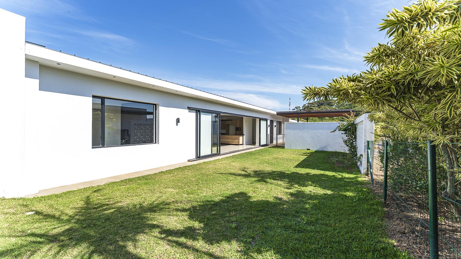 2 Bedroom Simplex for sale in Sheffield Beach | T5403218 | Private Property