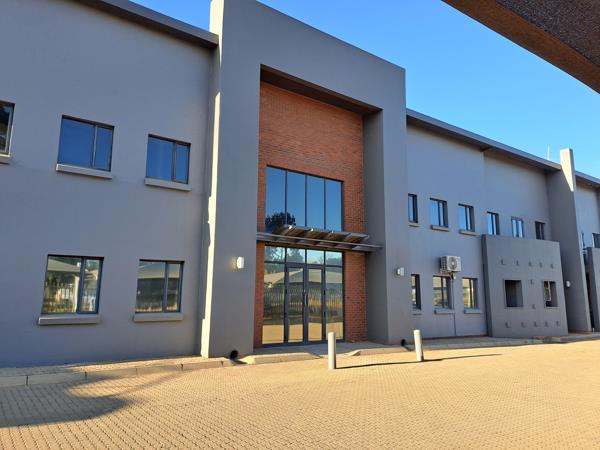 4 892 m² Industrial space