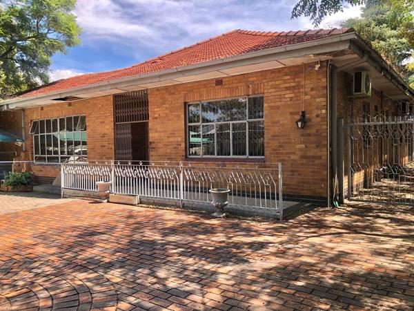 1 490 m² Commercial space