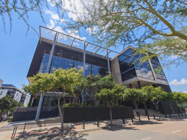 753 m² Commercial space