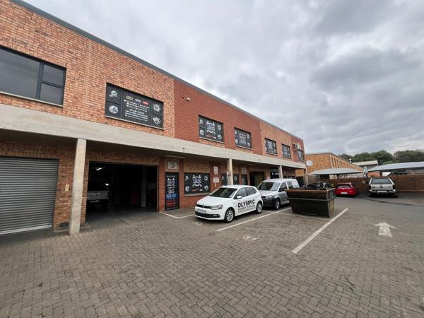 293  m² Industrial space