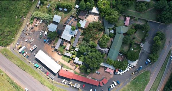 3 650  m² Commercial space