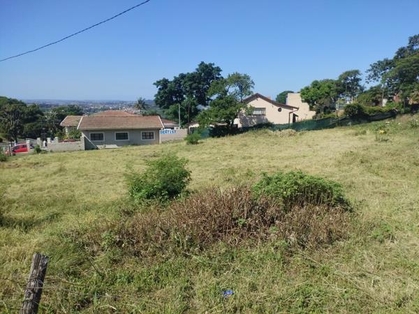 1 054 m² Land