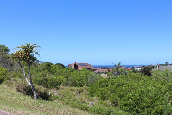 1 087 m² Land