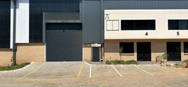 565  m² Industrial space