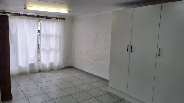 1 Bedroom House