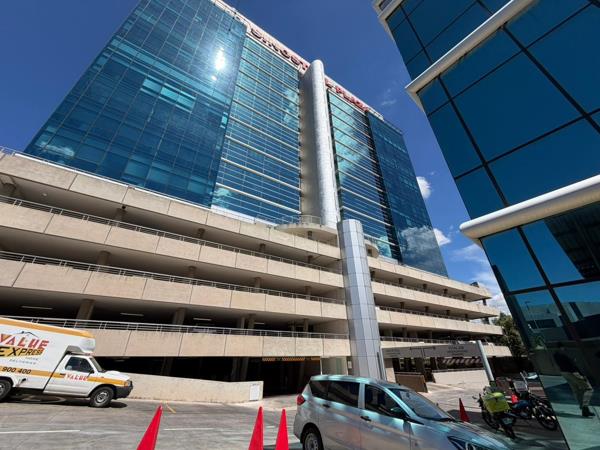 80  m² Commercial space