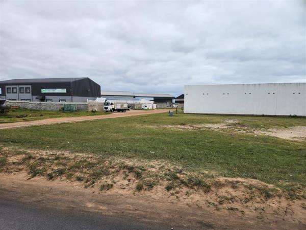 1 108 m² Land