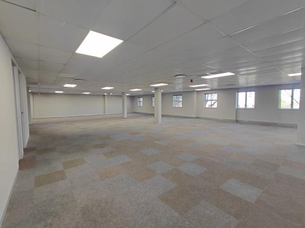 486  m² Commercial space