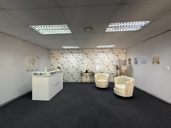 110.8  m² Commercial space